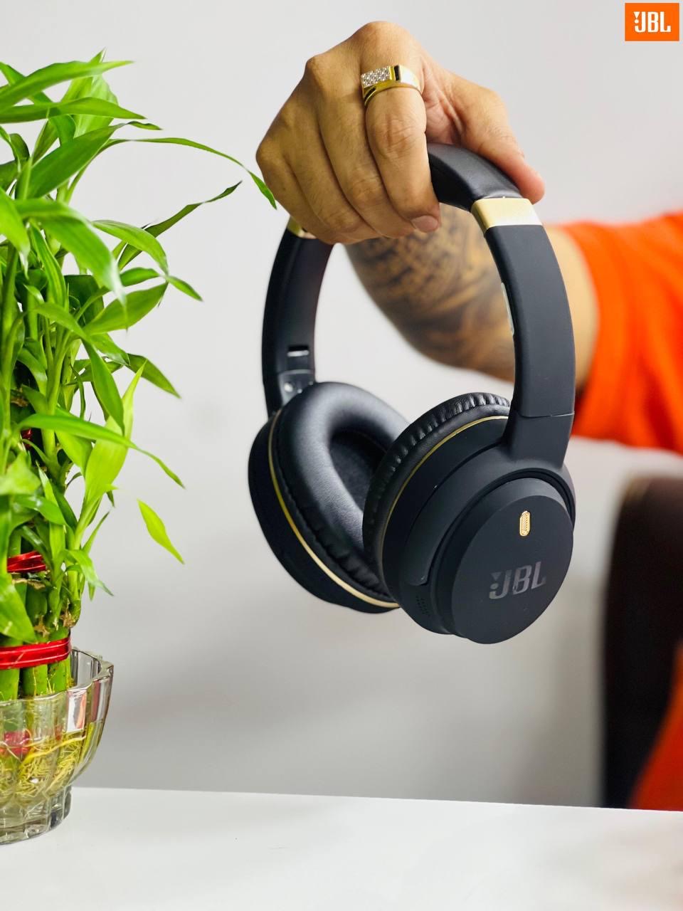 JBL LIVE 86 NC – Le casque premium à prix réduit