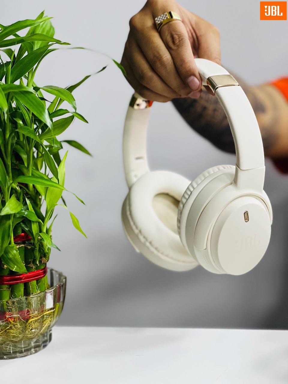 JBL LIVE 86 NC – Le casque premium à prix réduit